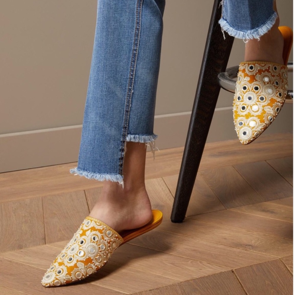 💛NWT in box TORY BURCH Elora slides yellow